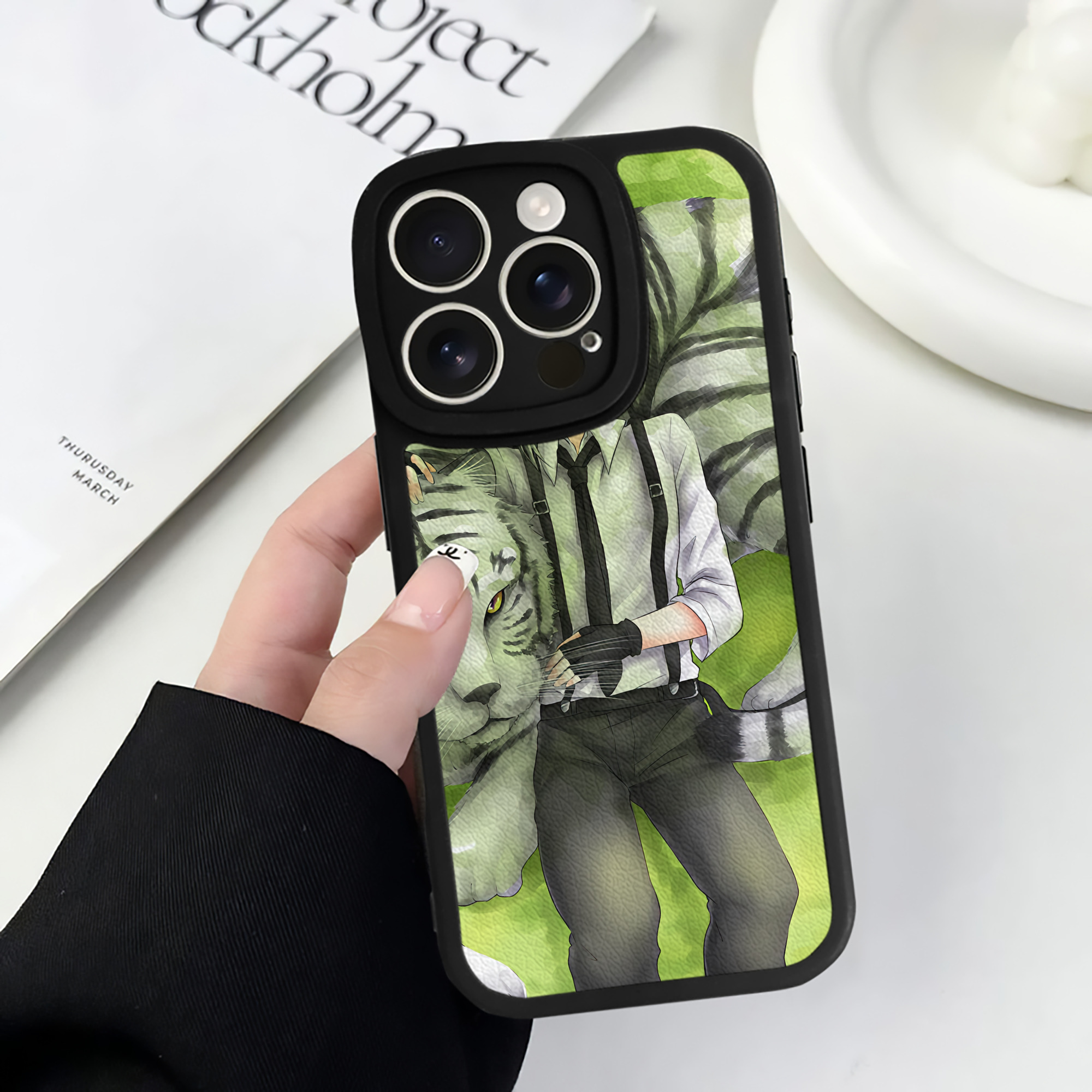 （画像用） 文豪ストレイドッグス Bungo Stray Dogs 【iPhone 16シリーズ対応】シリコンスマホケース（レザー調） 材質：シリコン